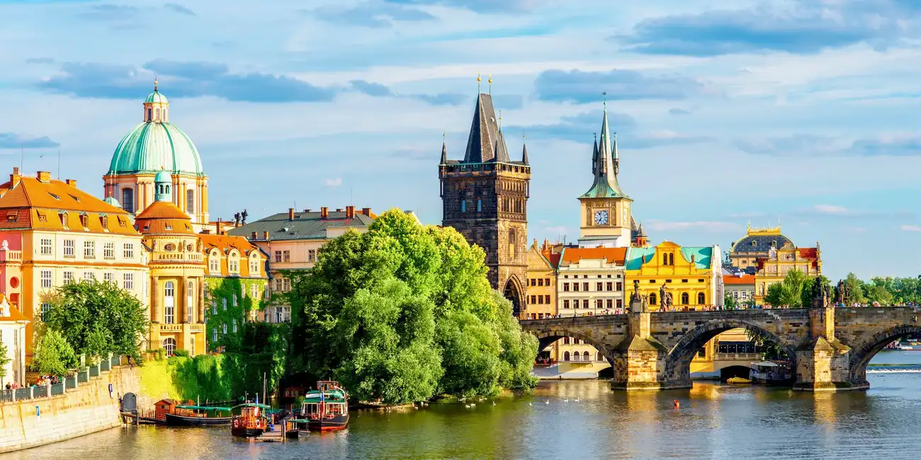 Une ville où l'histoire rencontre la magie. Meilleurs Pass pour visiter Prague en République tchèque en 2026.