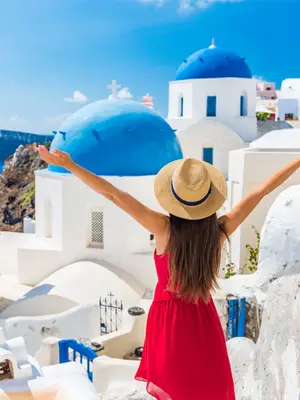 Town - City Card Santorini, Greece. Experience the charm of Santorini, Greece - Compare City Card Benefits with Best City Pass.