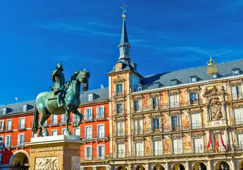 Discover the Spanish capital rich in culture, gastronomy, and history, where royal palaces coexist with lively tapas bars. Best Passes to visit Madrid in Spain in 2026.